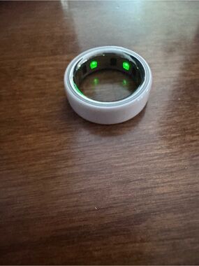 Oura Ceramic Ring in Petal